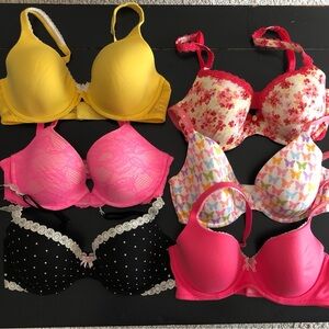 Lot of Victoria’s Secret 34D Bras
